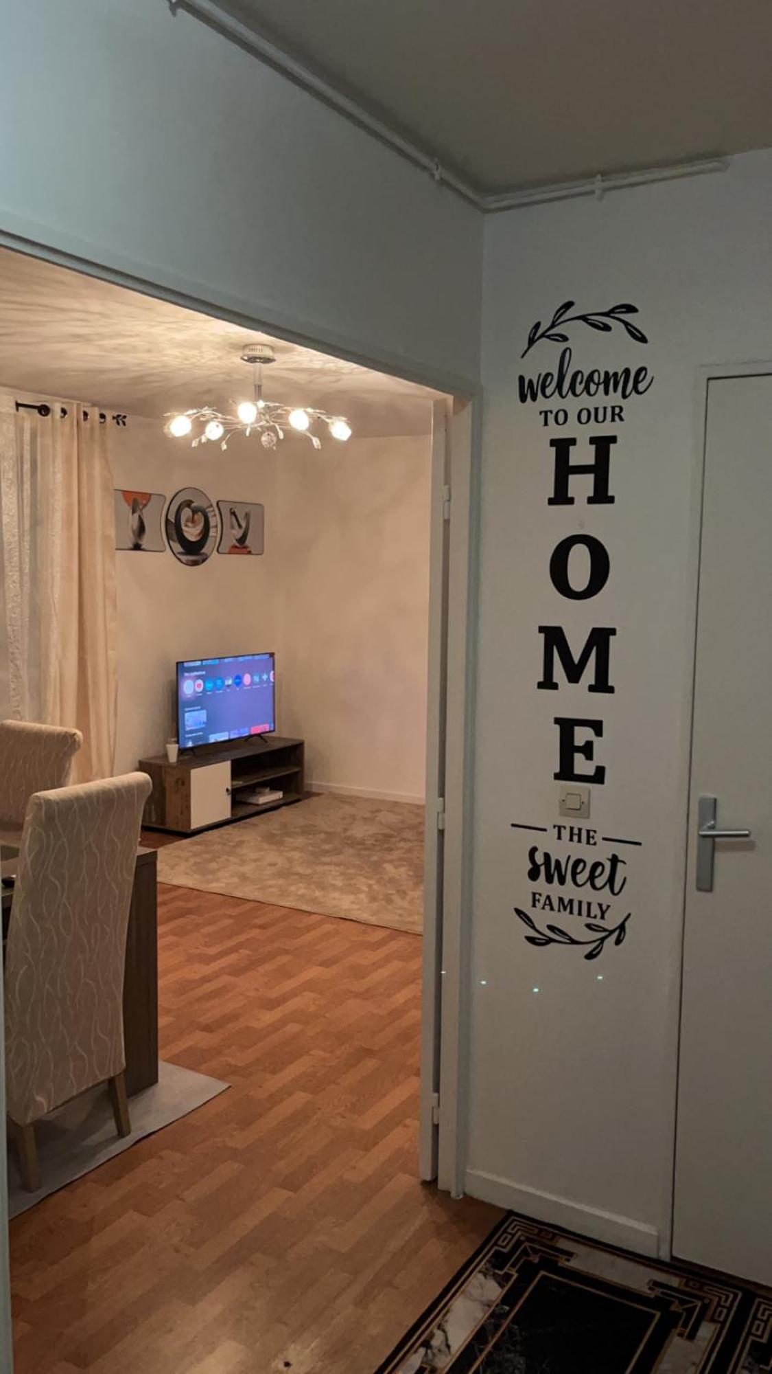 Appartement 2 Chambres Et Salon Proche Paris セーヴル エクステリア 写真