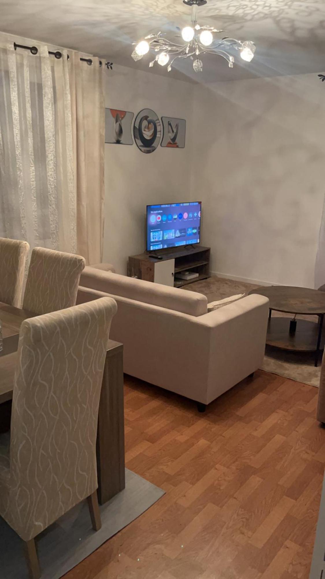 Appartement 2 Chambres Et Salon Proche Paris セーヴル エクステリア 写真